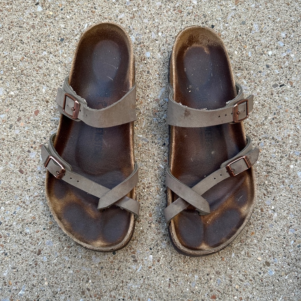 Birkenstock Women’s Strappy Sandals
